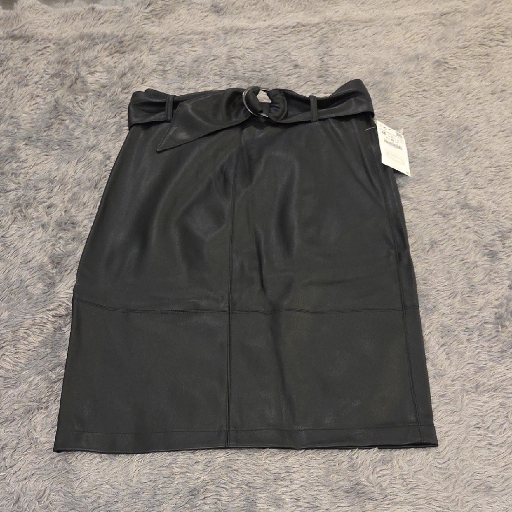 Zara Black Faux Leather Midi Skirt with Belt Detail Size M, New With Tag!